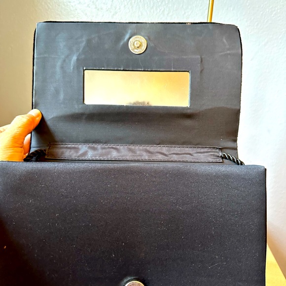 Beautiful velvety sequins Crossbody bag. - Picture 6 of 7